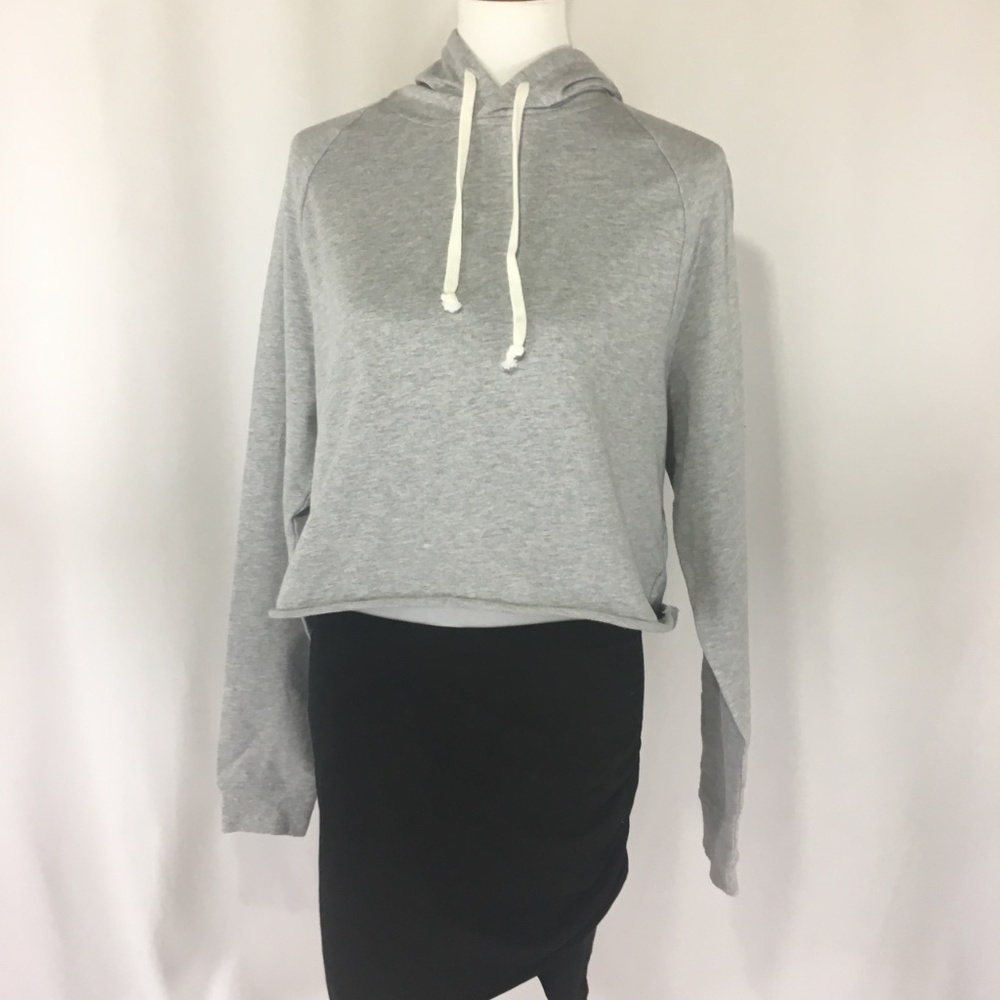 *Extra Photos* H&M Cropped Hoodie (not for sale)
